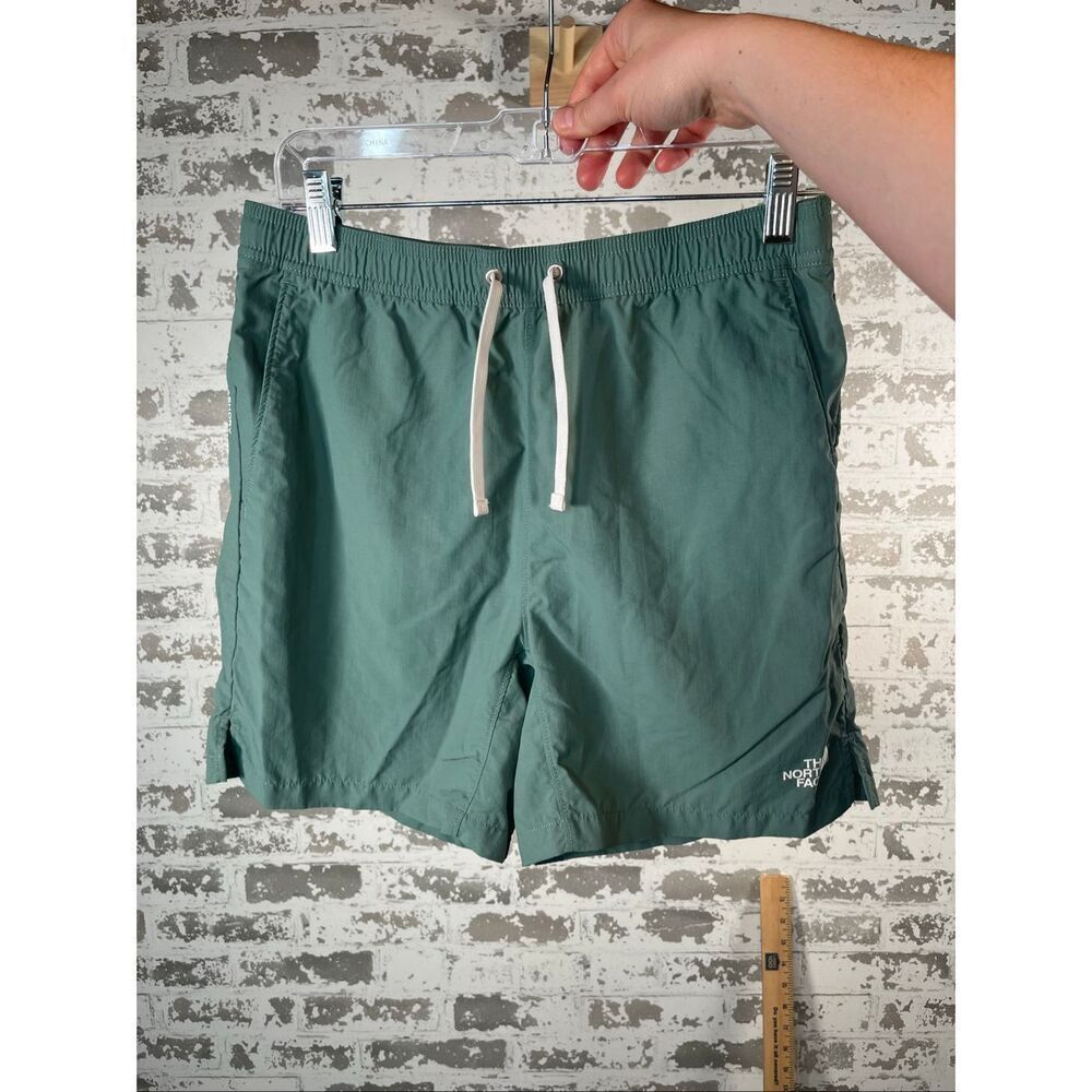 The North Face | mens teal shortie shorts